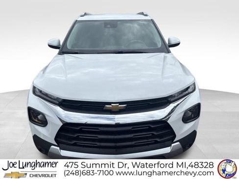 Used 2023 Chevrolet TrailBlazer LT w/ Convenience Package AWD/4WD image 8