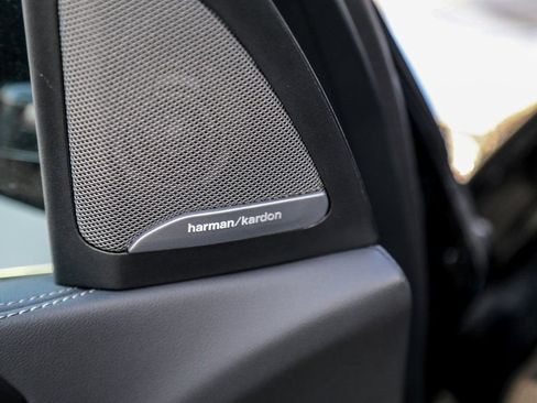 New 2026 BMW X5 xDrive40i w/ Executive Package image 19