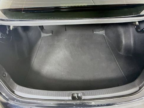 Used 2024 Toyota Corolla LE image 31