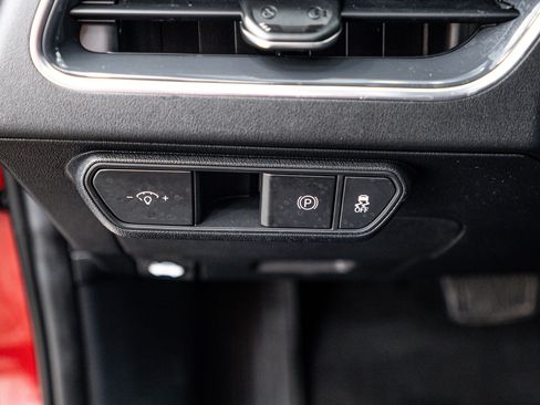 Used 2025 Kia K4 EX image 15