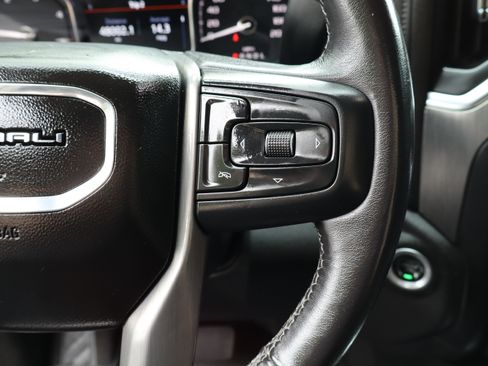 Used 2022 GMC Sierra 3500 Denali w/ Denali Black Diamond Edition AWD/4WD image 26