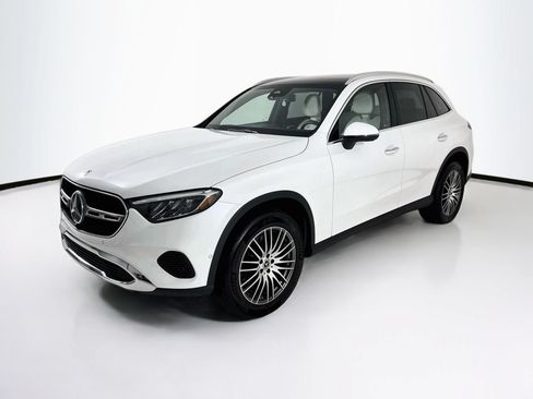 Certified 2026 Mercedes-Benz GLC 300 4MATIC image 3