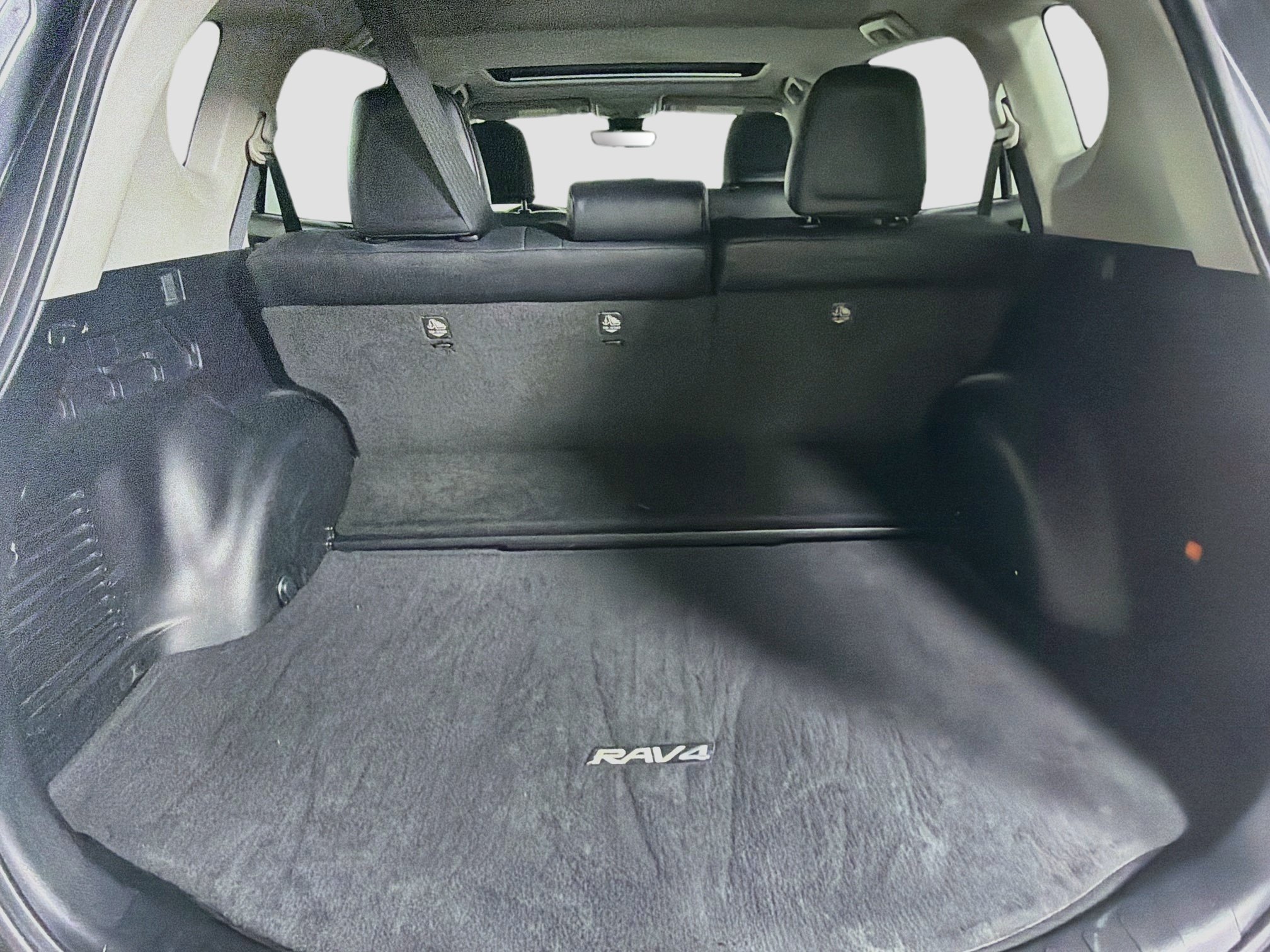 Used 2017 Toyota RAV4 Limited w/ Advanced Technology Package AWD/4WD image 27
