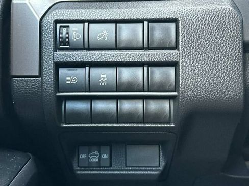Used 2024 Toyota Tacoma SR5 AWD/4WD image 29