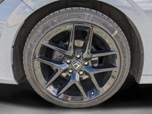 Used 2022 Honda Civic Sport image 11