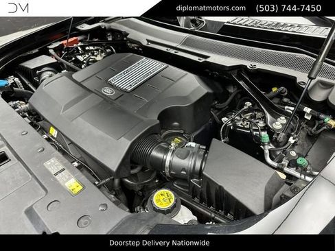 Used 2025 Land Rover Defender 110 V8 AWD/4WD image 44