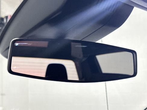 Used 2025 GMC Sierra 1500 Elevation image 34