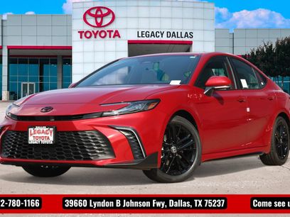 New 2026 Toyota Camry Hybrid w/ Multimedia Upgrade Package