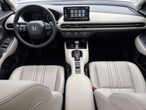 Used 2025 Honda HR-V EX-L image 11