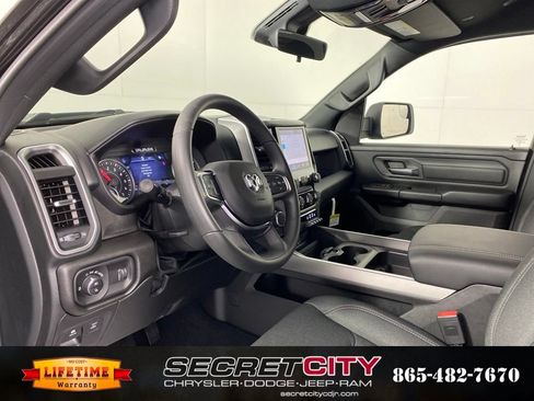 New 2026 RAM 1500 Express AWD/4WD image 11