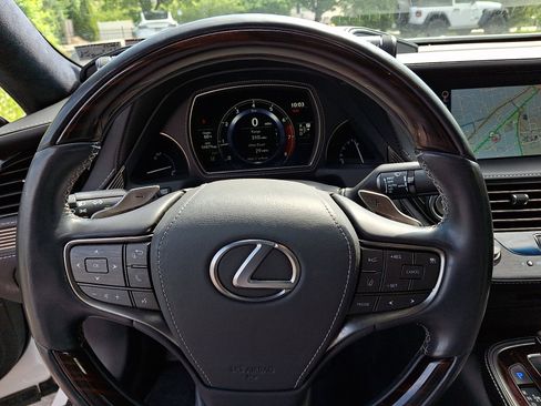 Used 2018 Lexus LS 500 AWD w/ Interior Upgrade Package image 21