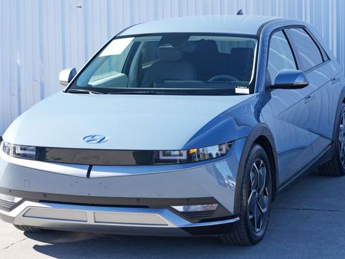 Used 2024 Hyundai Ioniq 5 SEL image 45