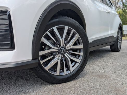 Used 2023 Nissan Kicks SV w/ Interior Electronics Package image 32