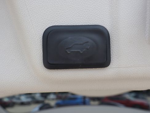 Used 2017 Buick Enclave Premium w/ Experience Buick Package FWD image 29