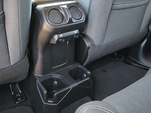 Used 2024 Jeep Wrangler Sport S image 17