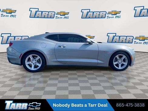 Used 2023 Chevrolet Camaro LT RWD image 9