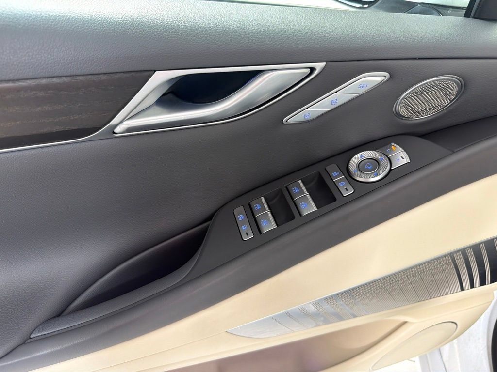 Used 2024 Genesis G80 2.5T w/ Advanced Package AWD/4WD image 14