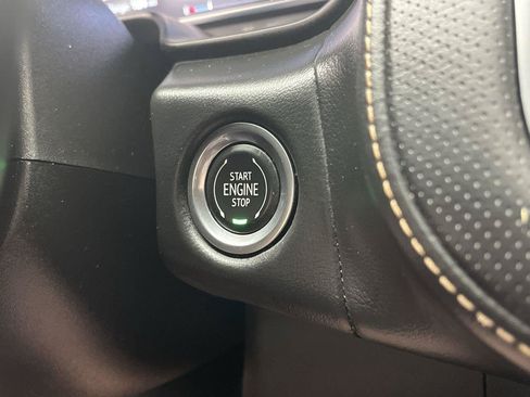 Certified 2022 GMC Yukon AT4 w/ Technology Package AWD/4WD image 24
