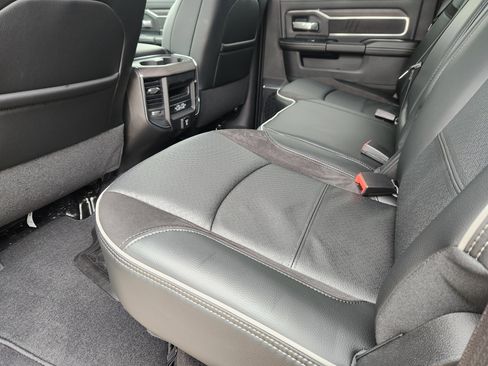 New 2026 RAM 2500 Laramie w/ Sport Appearance Package AWD/4WD image 23