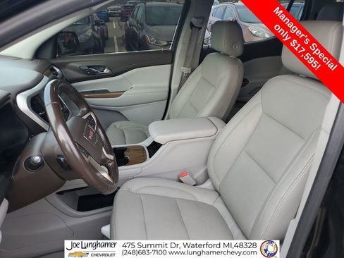 Used 2020 GMC Acadia SLE FWD image 20