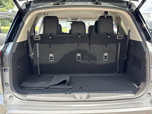 New 2026 Nissan Pathfinder SL FWD image 19