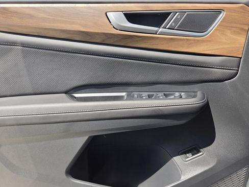 New 2026 Volkswagen Atlas SE FWD image 22