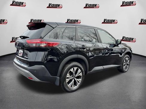 Used 2023 Nissan Rogue SV image 5