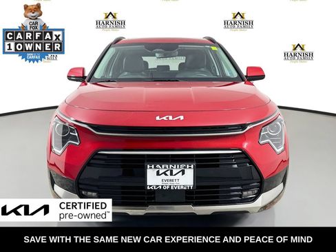 Used 2025 Kia Niro EX Touring FWD image 2