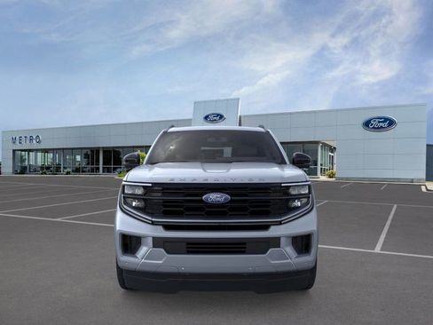 New 2025 Ford Expedition Max Platinum image 8