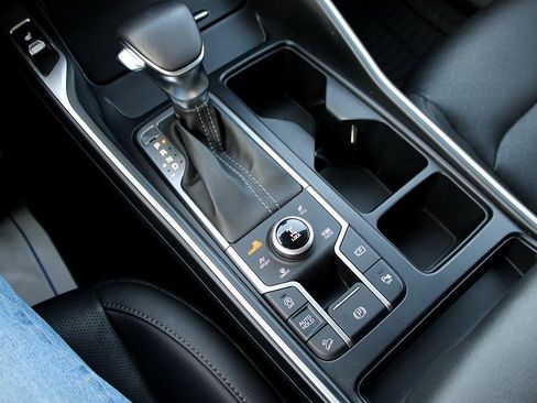 Used 2023 Kia Sorento X-Line EX image 28