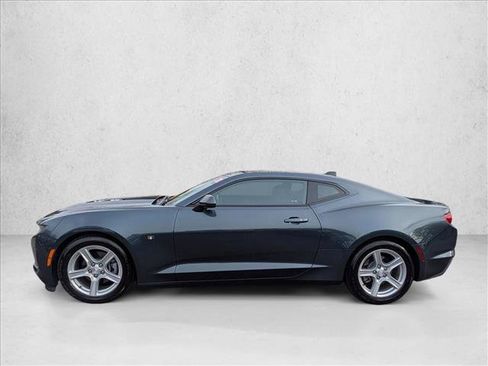 Used 2020 Chevrolet Camaro LT image 9