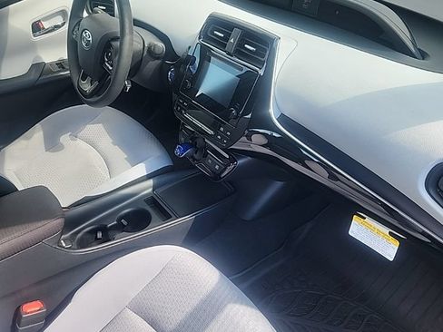 Used 2019 Toyota Prius LE w/ Protection Package #2 AWD/4WD image 3