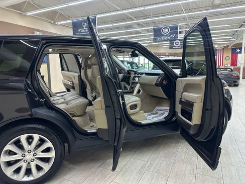 Used 2014 Land Rover Range Rover HSE image 11
