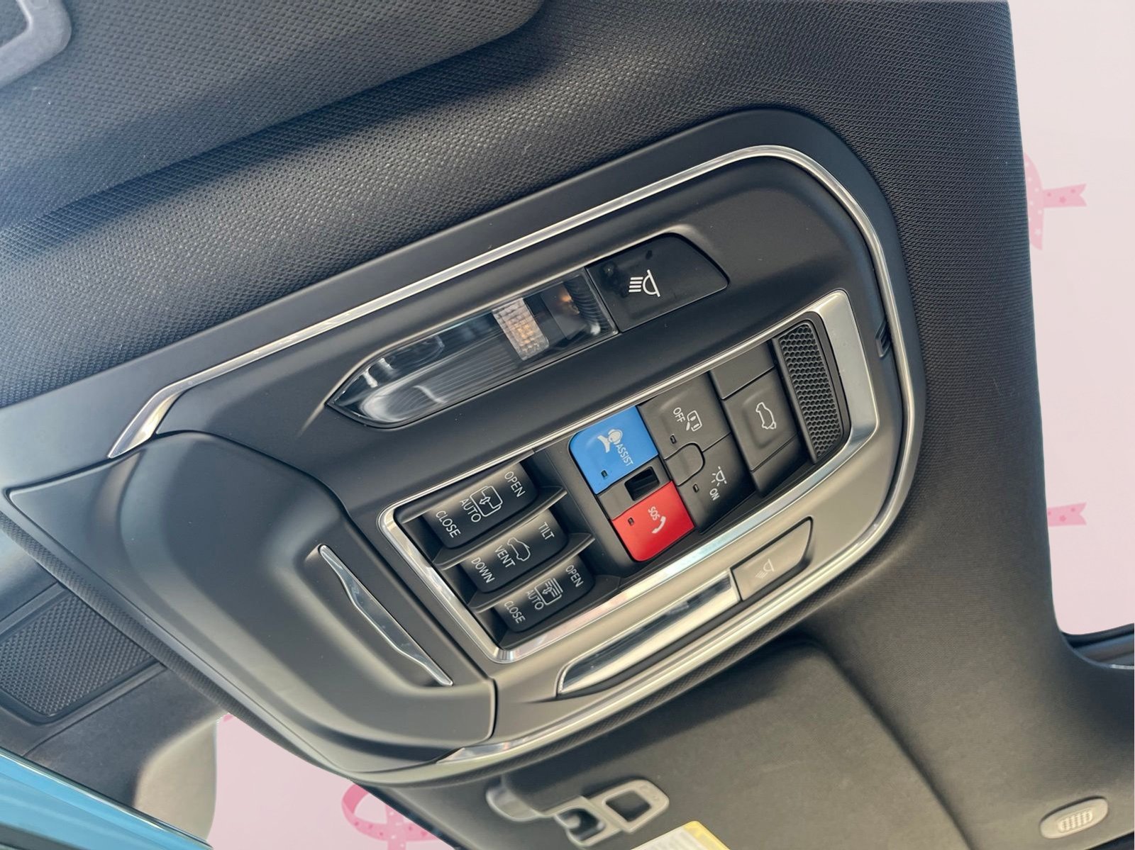 Certified 2025 Jeep Grand Cherokee Limited w/ Luxury Tech Group II AWD/4WD image 23