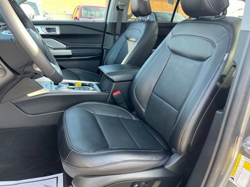 Certified 2024 Ford Explorer Limited w/ Limited Technology Package AWD/4WD image 19