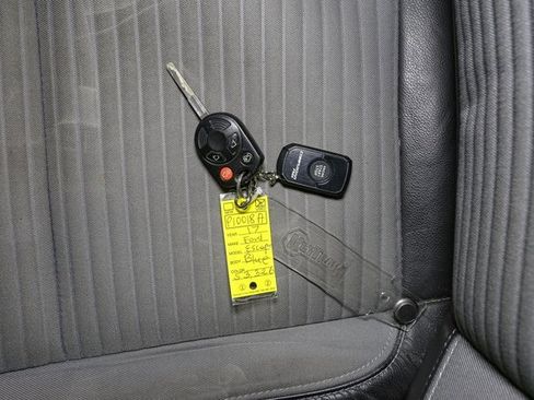 Used 2017 Ford Escape SE w/ Equipment Group 201A image 35