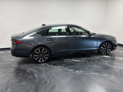 Used 2024 Honda Accord Touring image 18