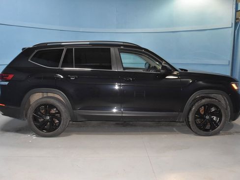 Used 2023 Volkswagen Atlas SE w/ Black Wheel Package AWD/4WD image 25
