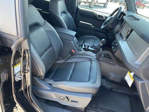 New 2026 Ford Bronco Outer Banks w/ Sasquatch Package AWD/4WD image 53