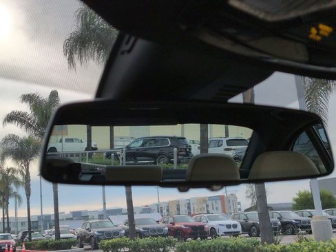 Used 2025 BMW 330i 330i w/ Convenience Package image 27