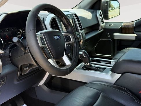 Used 2020 Ford F150 Lariat AWD/4WD image 13