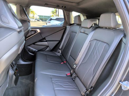 Used 2025 BMW X3 xDrive30i w/ Premium Package image 30