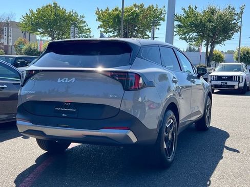 Certified 2026 Kia Sportage S AWD/4WD image 7