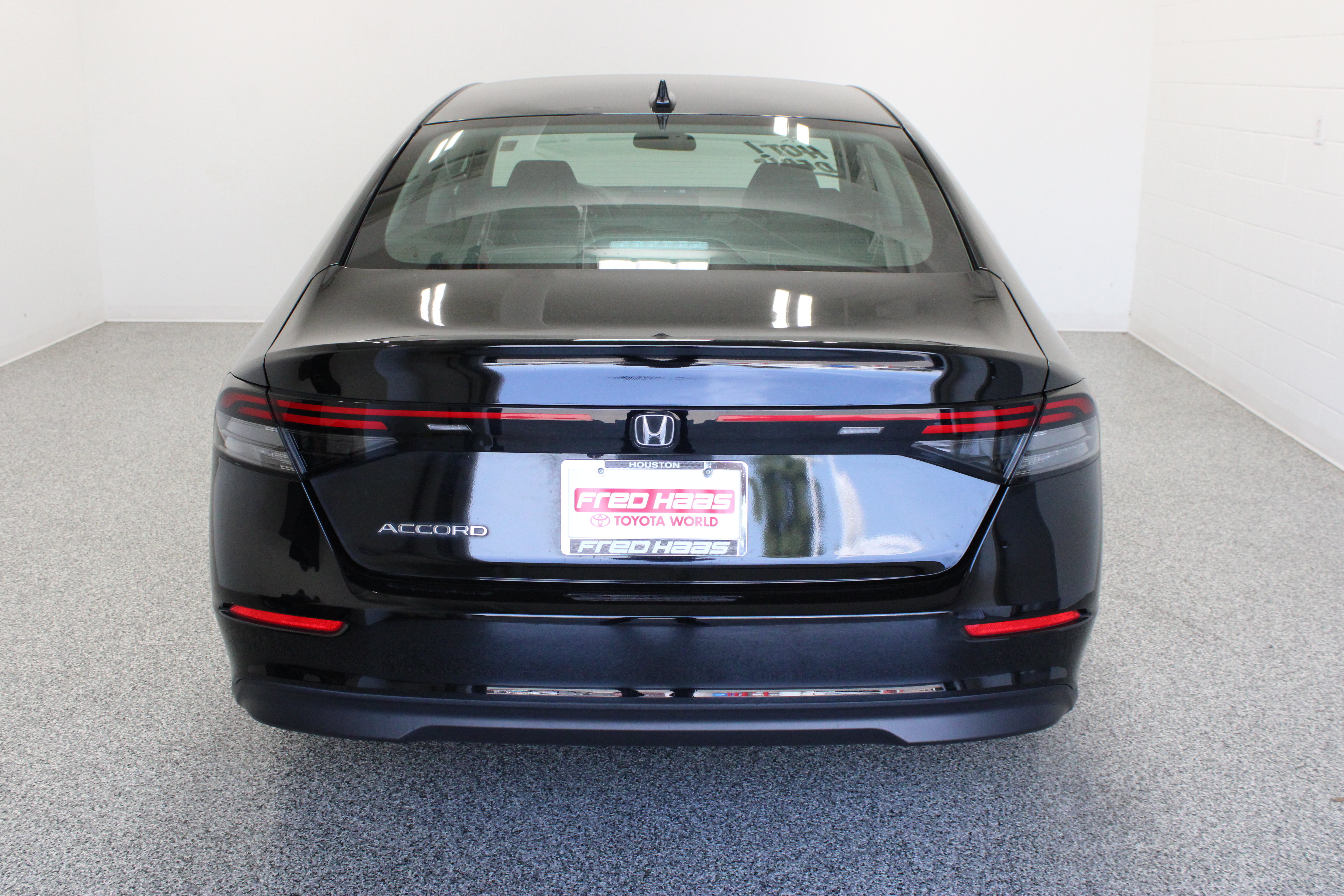 Used 2025 Honda Accord LX image 8