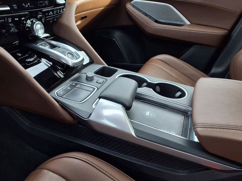 Certified 2024 Acura MDX SH-AWD w/ Technology Package image 10