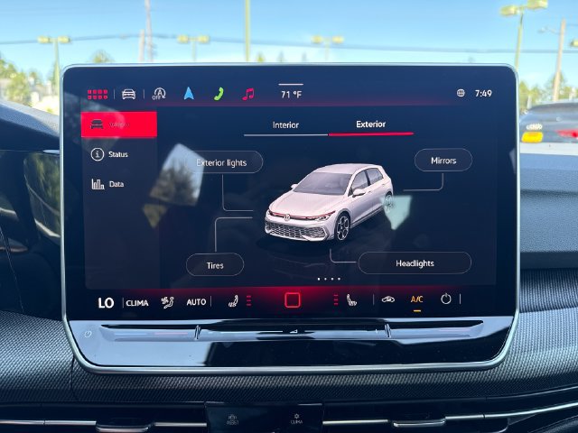 New 2026 Volkswagen GTI SE FWD image 19