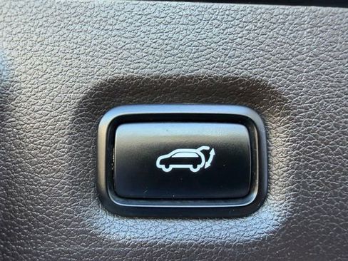Used 2020 Hyundai Santa Fe SEL w/ Convenience + Premium Package AWD/4WD image 24