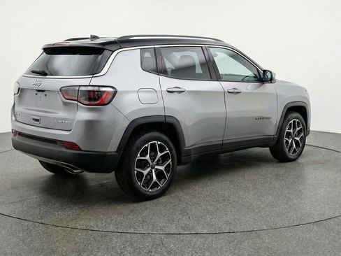 Used 2025 Jeep Compass Limited AWD/4WD image 9