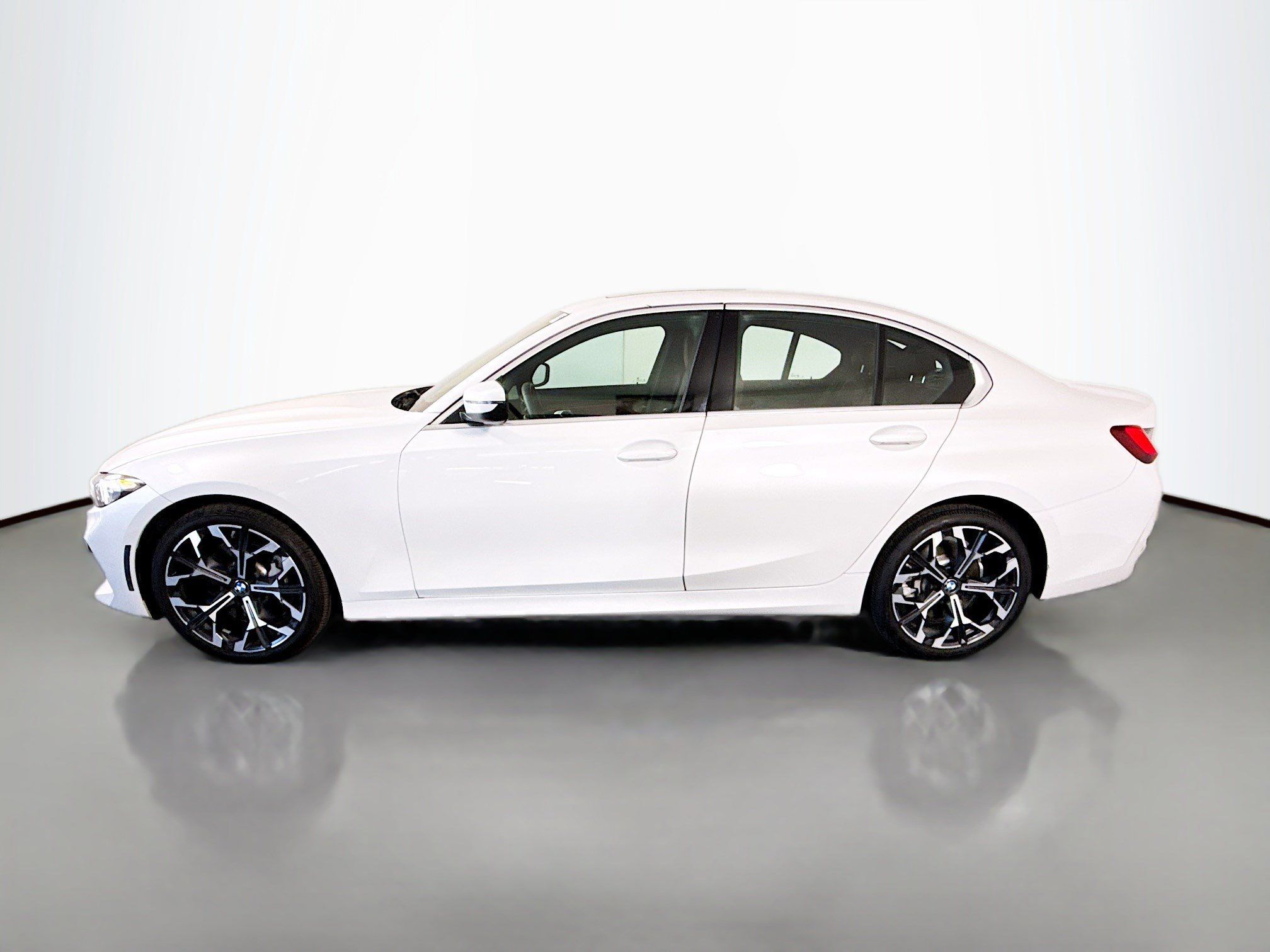 Used 2026 BMW 330i Sedan RWD image 6