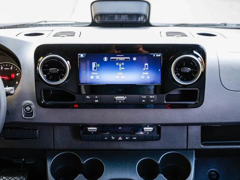 New 2026 Mercedes-Benz Sprinter 2500 image 11